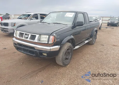 2000 Nissan Frontier Desert Runner Se-V6/Desert Runner Xe-V6 from USA, damaged, VIN 1N6ED26T8YC334677